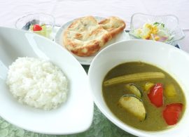 夏野菜のグリーンカレー